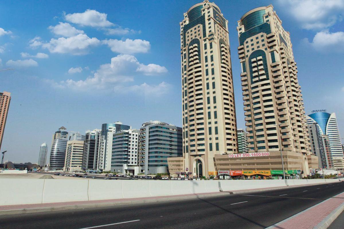 Nomad Partition Room In Barsha Heights 3 Mins To Icm Metro Dubái Exterior foto