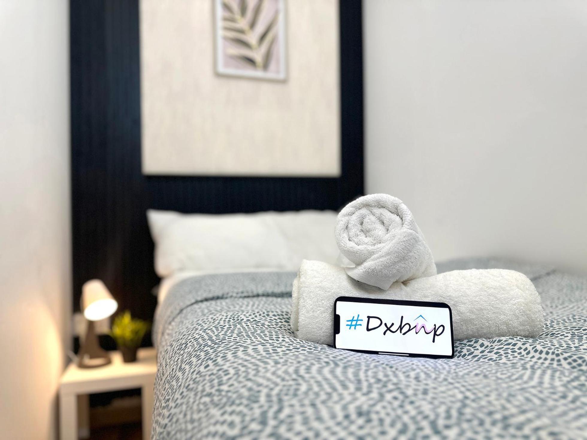 Nomad Partition Room In Barsha Heights 3 Mins To Icm Metro Dubái Exterior foto