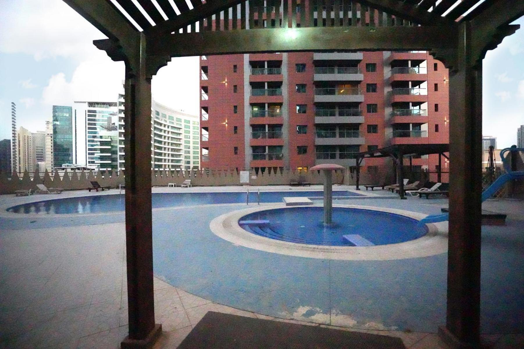 Nomad Partition Room In Barsha Heights 3 Mins To Icm Metro Dubái Exterior foto